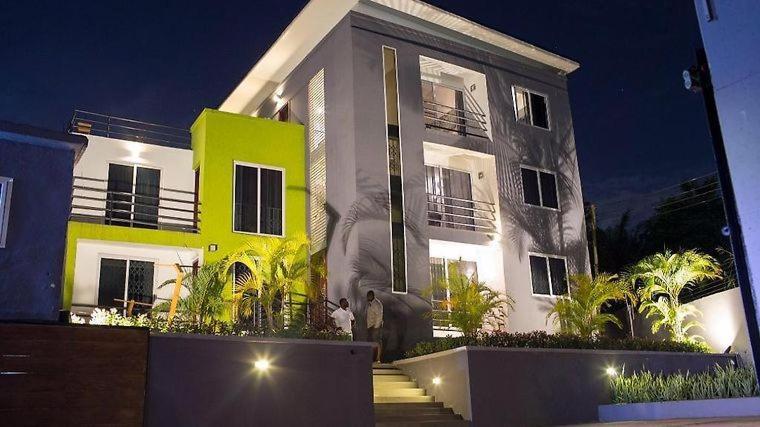 Nuben Court- Kumasi City Exteriör bild