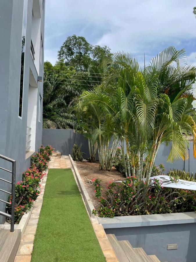 Nuben Court- Kumasi City Exteriör bild
